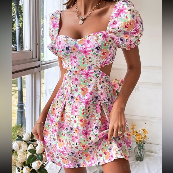 Floral dress - Picture 1 of 3